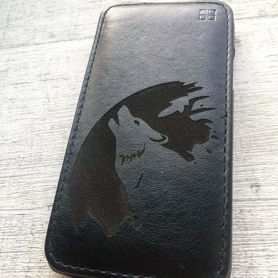 Гравировка на кошельке